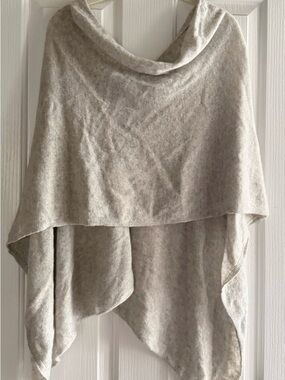 Claudia Nichole Cashmere Natural Beige Poncho